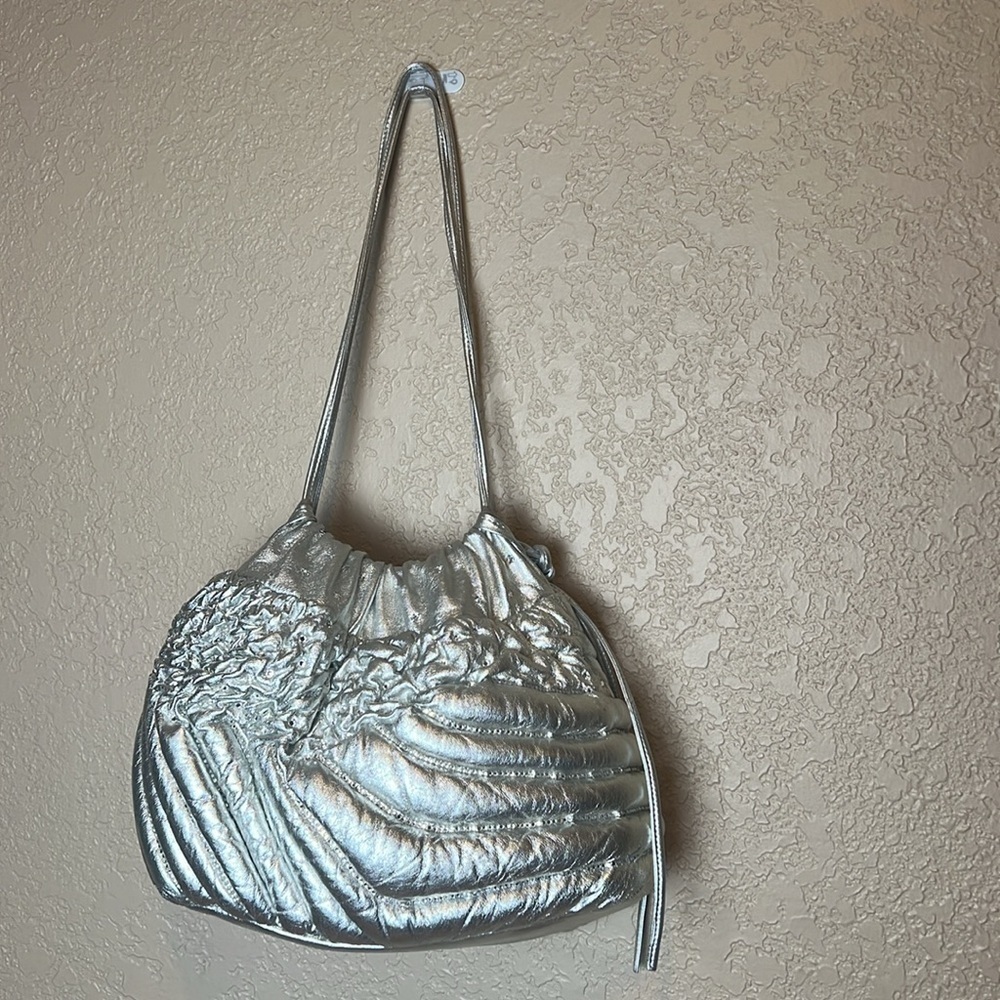 Vintage Rita Diana Mylinka Silver Metallic Crystal Puffer Cinch Shoulder bag